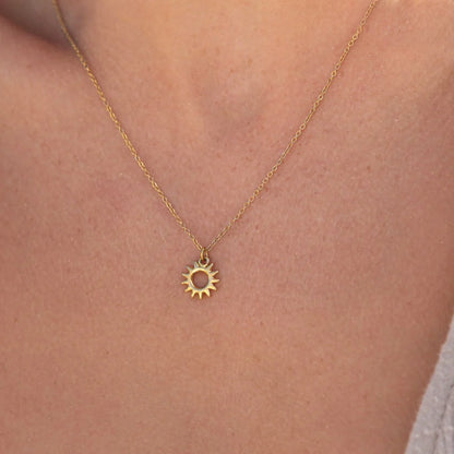 SUNSHINE - 18K GOLD NECKLACE